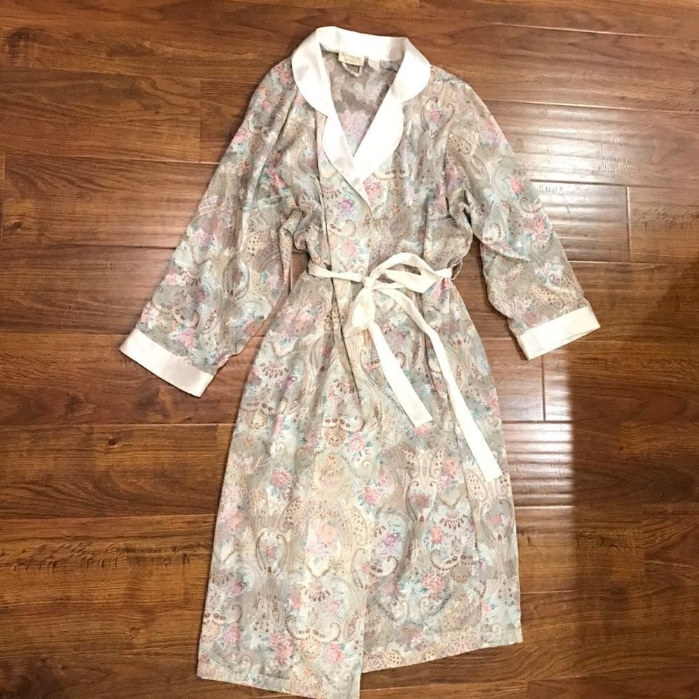 Victoria's Secret vintage 80s Robe M